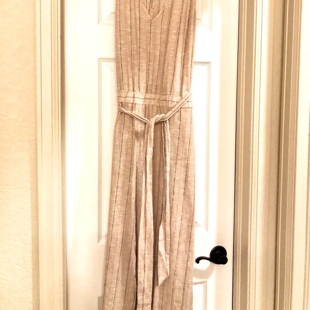 DREW Linen jumpsuit. Size Small